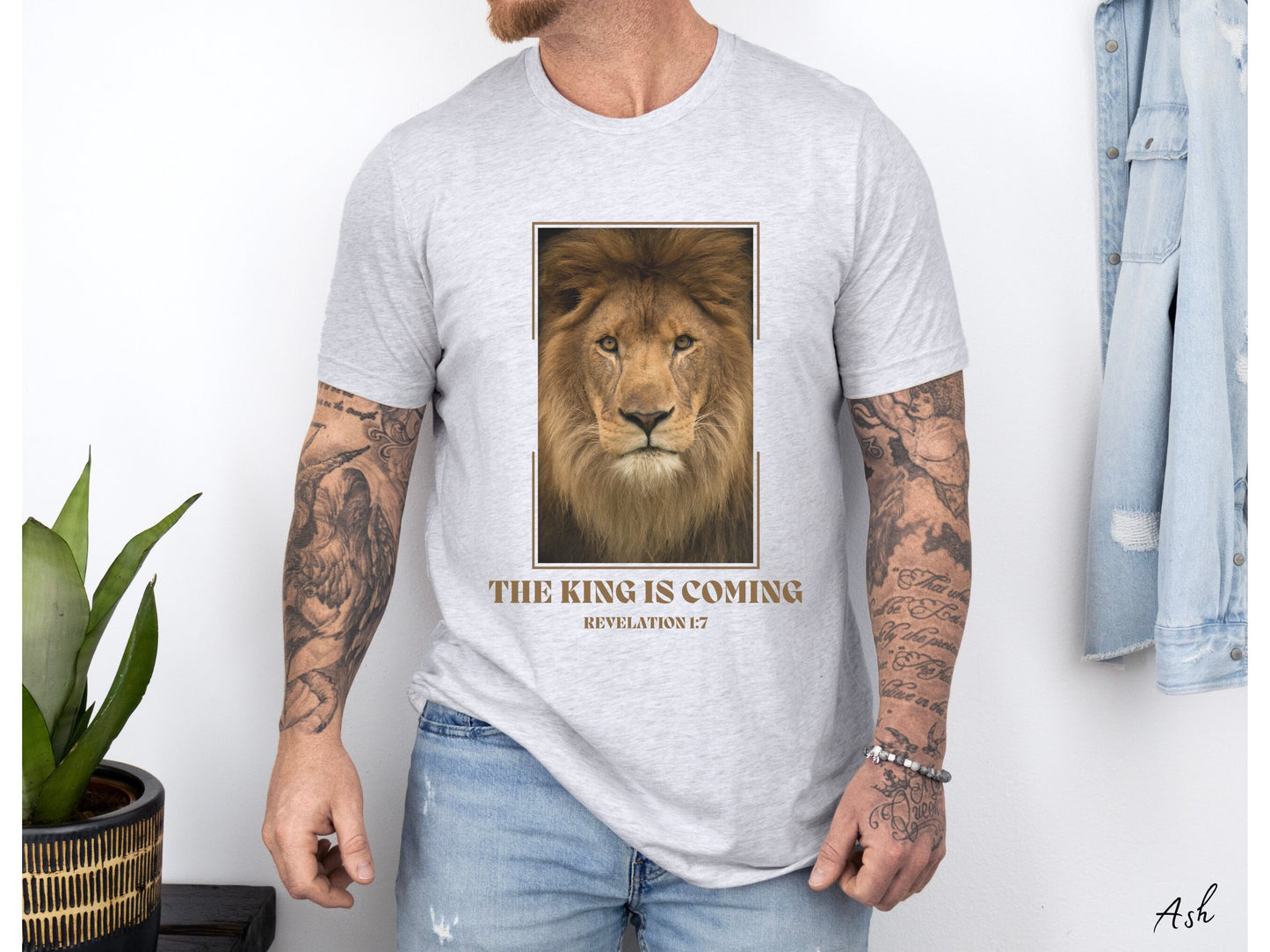 The King Is Coming Lion Revelation Shirt